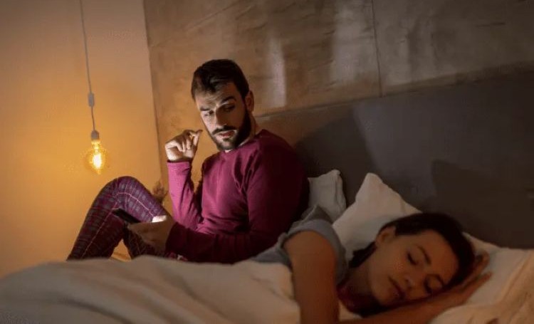 نقش فیلم، عکس و چت در اثبات زنای محصنه.