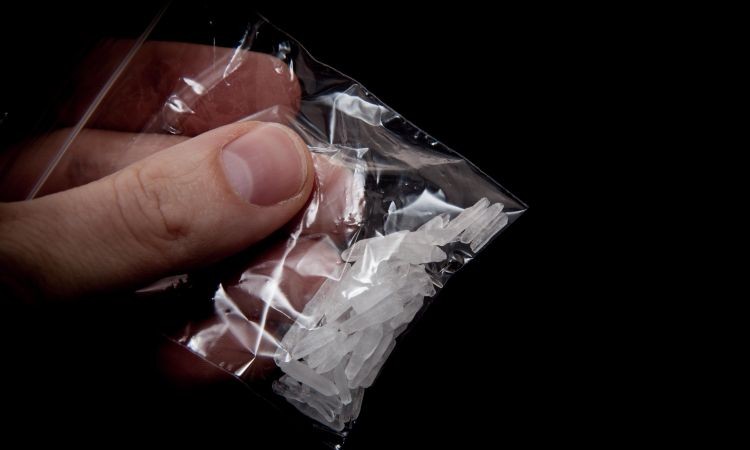 مجازات فروش شیشه به صورت عمده و خرده.